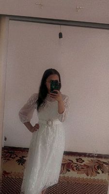 sifati yaxshi faqat 2marta kiyilgan asli narxi 350