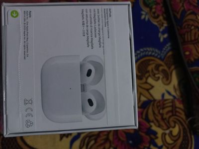 Airpods pro 3 yangi