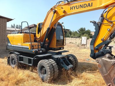 Ekskavator Hyundai sotiladi