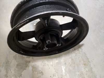 Gtiger orqa diska R13