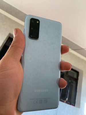 Samsumg s20+ Xolati zor xotirasi 128 operativka 18g batereka 4000hz