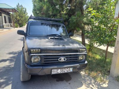 Нива ваз сотилади
