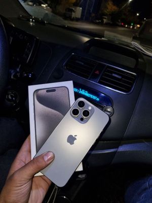 Iphone 15 pro max 256gb ideal