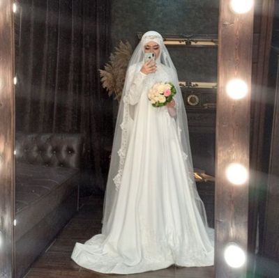 Abaya. 1 marta kiyilgan.