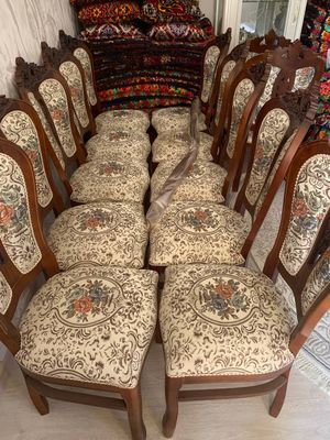 12 кишилик стол стул сотилади. 400$ ками бор!!!