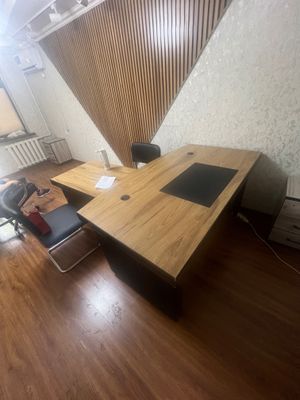 Директорский стол