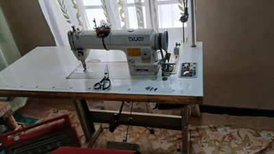 ushbu tikuv mashinasi sotiladi narhi 1500000