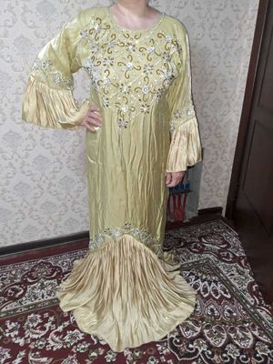 Вечерний платья..
