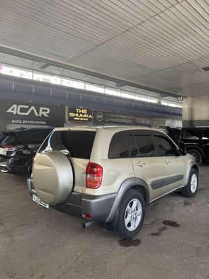 Toyota rav 4 2003
