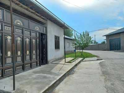 Uy sotiladi hamma sharoiti bor 12 sotix