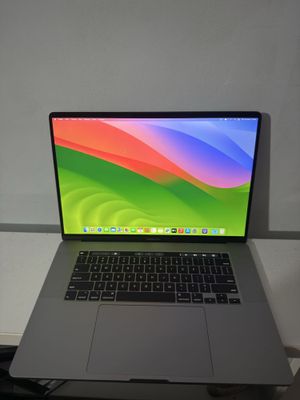 Macbook Pro 16inch 2019/i7/16/512/ideal