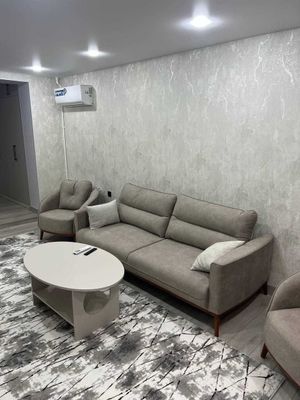 ул.Новомосковская (Аккурганская) 3-комн 3/4 65 м² евроремонт меб/тех
