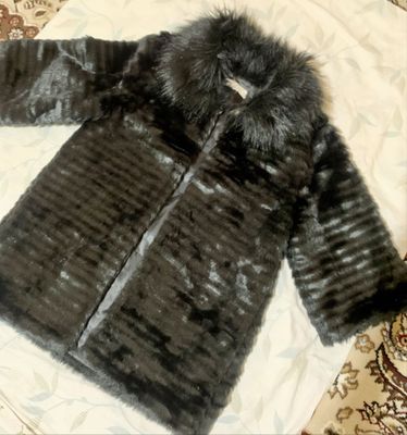 Меховая накидка турецкого бренда