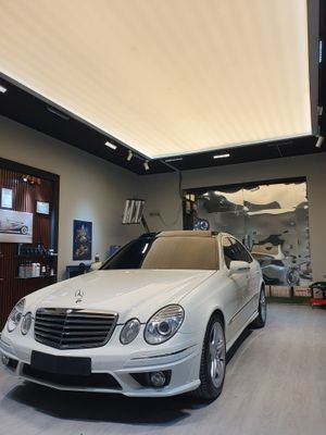 Mercedes Benz W211 E300 Amg