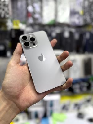 iPhone 15 Pro Max