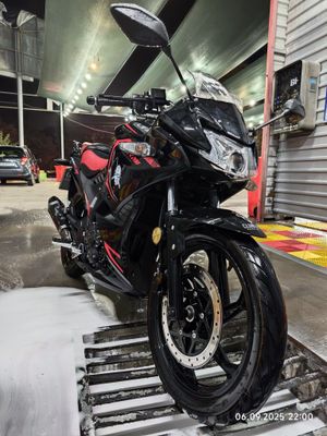 Мотоцикл lifan kpr 200 в отличном состоянии!