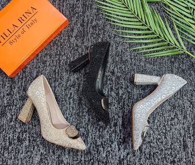 VILLA RINA New Collection