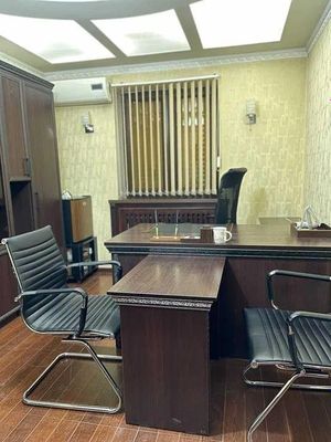 Вдоль дороги 2 кабинета 35м² ул.Мукими с мебелью и техникой