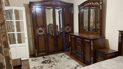 Ижарага ховли уй Янгиабад махалля Бехизор 1.2 соток 2 комнатная