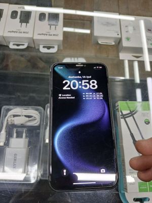 Iphone 11. +zaryadnik