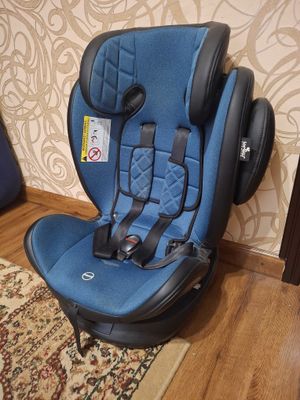 Продается автокресло.