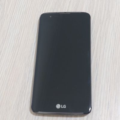 LG смартфон