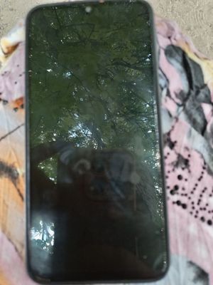 Telefon sotiladi