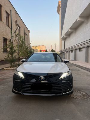 Toyota Camry 2023 Gibrid