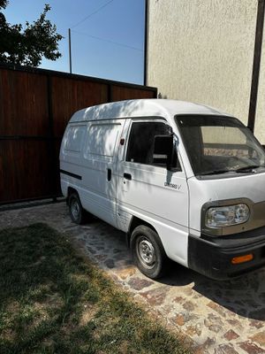 Chevrolet Damas Van