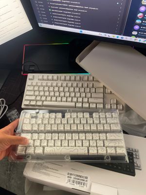 White mechanic original keyboard