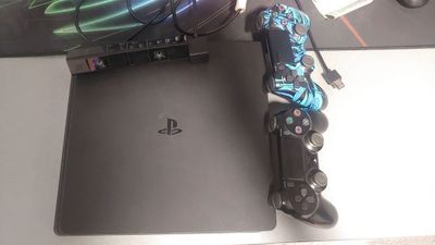 Playstation 4 Slim