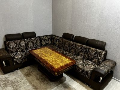 Продается уголок, мягкий диван со столом