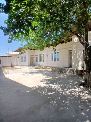 hovli sotiladi
