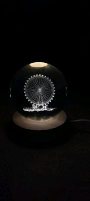 lampa kechasi uyni yorig qilib beradigan