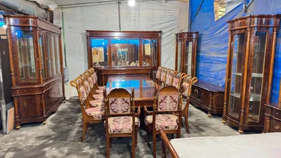 Продаётся Итальянский комплект