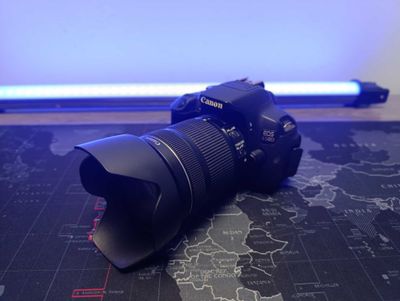 Canon Foto Video aparat zo'r holati qo'shimchalari bilan arzon narxda