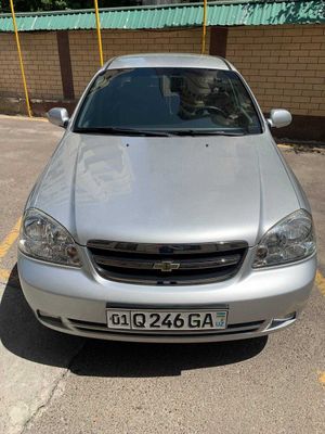 Продам, Chevrolet Lacetti 1.8 2 Позиция.