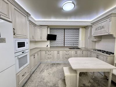 Продается 4х ком. квартира в новостройке, ор-р: Махтумкули, 130м2