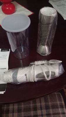Продаю новый блендер ,,VITEK,,
