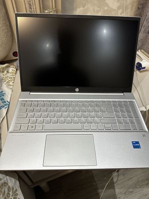 HP Pavilion core i3. 15 eg. Почти новый! Срочно продаю!