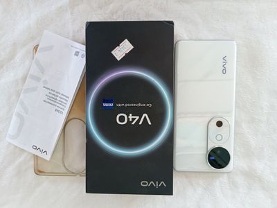 Vivo v40 12ga 128gb yili 2024 original zaryadnik va zashitnik bor