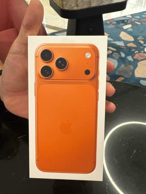 Продаётся Новый iPhone 17 Pro max 512 orange в наличии