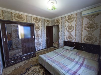 Nihol kalso yonida 2 xonali 3-etajda joylashgan oilaga ijaraga berilad