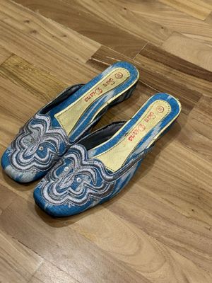 Национальные тапочки