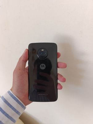Motorola moto x4 ideal