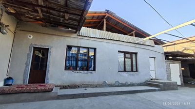 uy sotiladi 7.5 sotx qashqi fasad 25*30