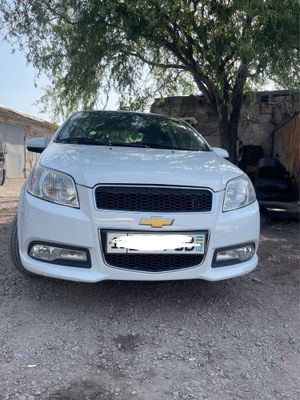 Chevrolet nexia 3 avtomat.