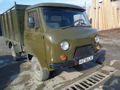 Uaz bort tent sotiladi