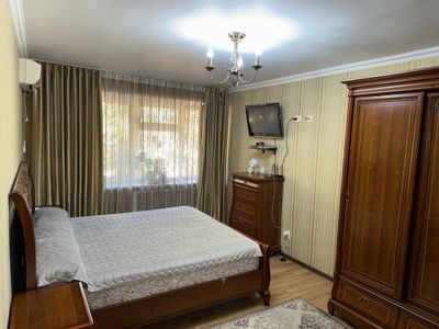СДАЕТСЯ в аренду квартира 2/1/4, 76м2, кирпич, Юнусабад Ц-2, Алайский