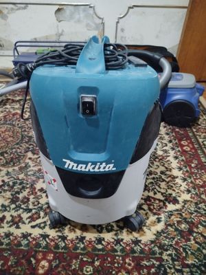 Продам свой строительный пылесос Макита vc 2000l